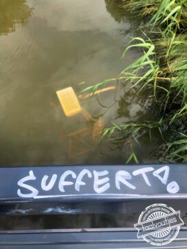 De pot verwijt de ketel.